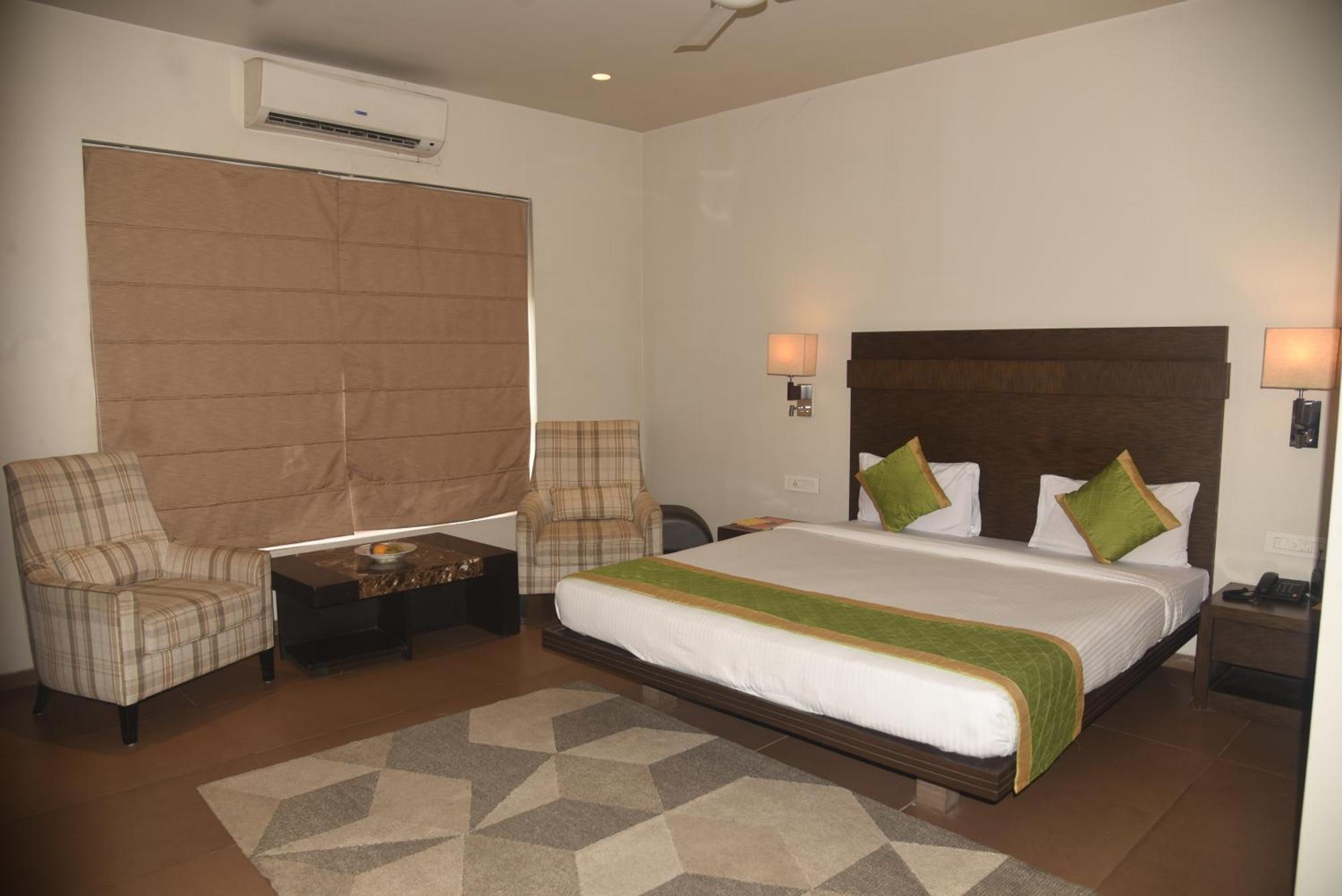 Hotel The Manor - A Boutique Hotel Jorhāt Εξωτερικό φωτογραφία